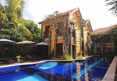 Bali Matahari Hotel กูตา ภายนอก รูปภาพ